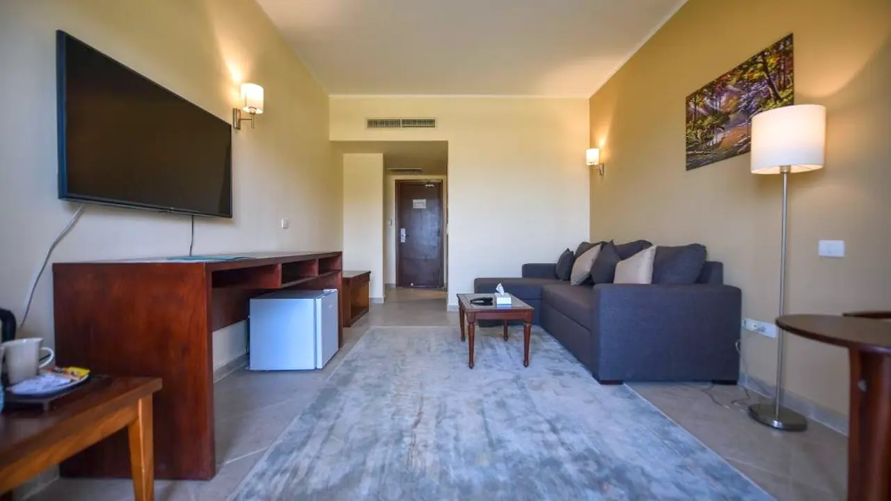 الفندق بلومار الدوم - العين السخنة